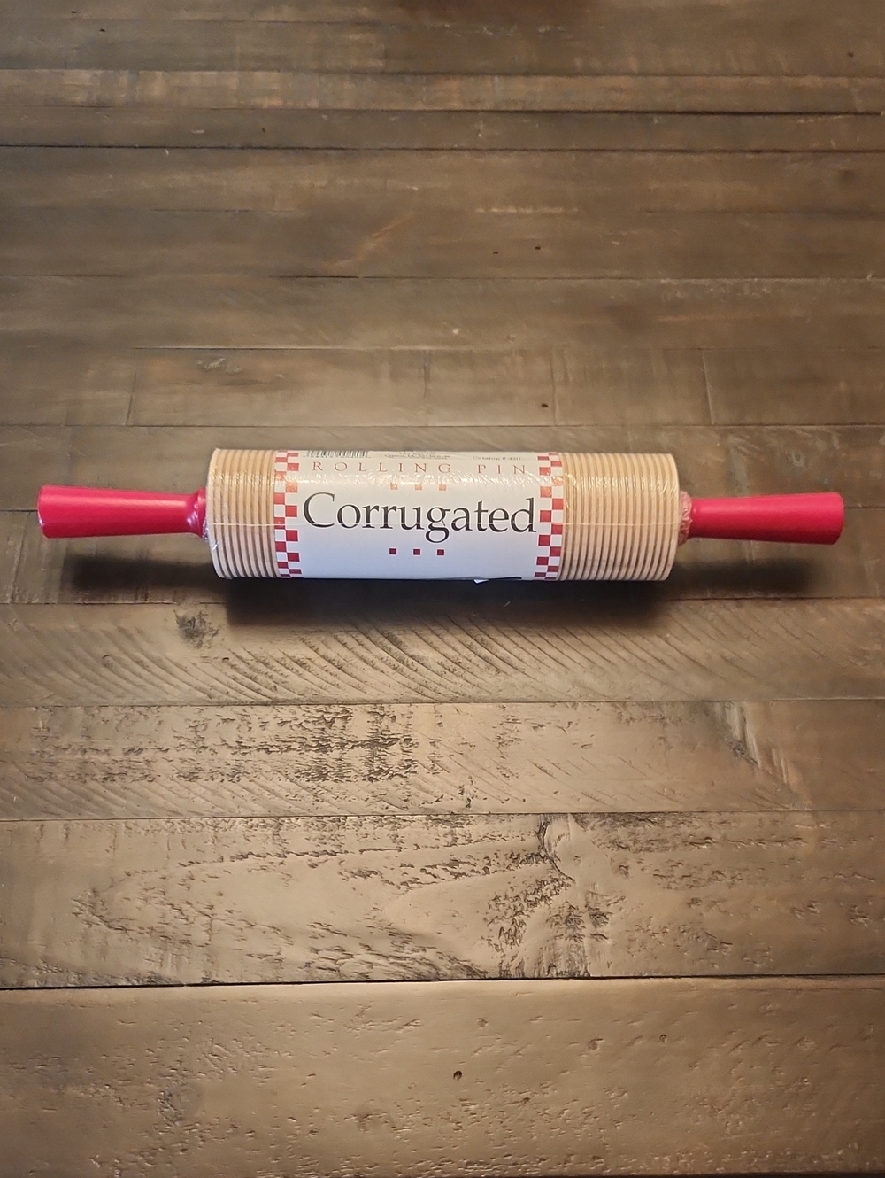 Corrugated Maple Wood Pastry Rolling Pin with Red Handles